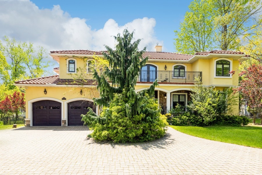 214 Durie Avenue, Closter Orna Jackson